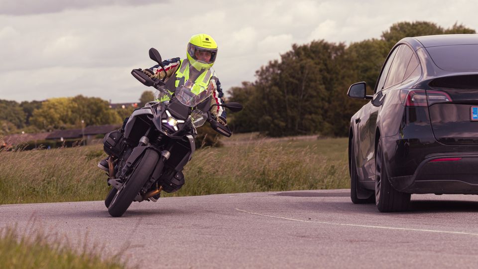 Hver tredje motorcyklist glemmer livsvigtigt sikkerhedsudstyr